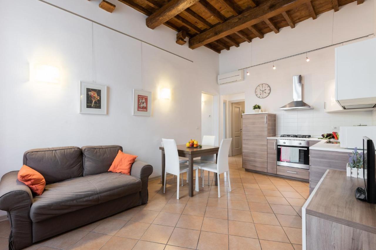 Roommo Beccaria Firenze Bagian luar foto